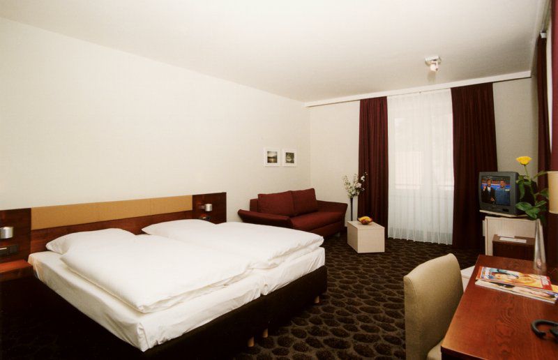 Hotel Kaliebe تراسينهيد الغرفة الصورة